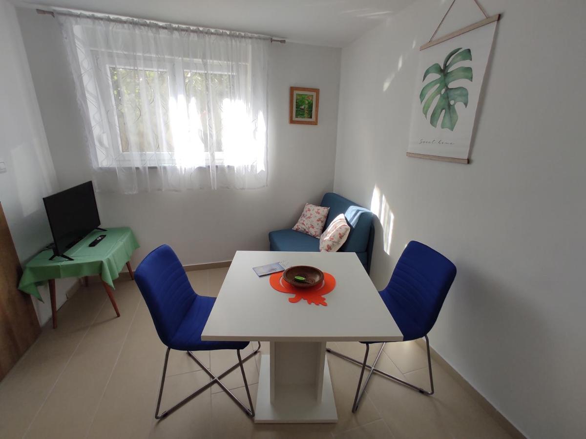 Apartment Deeranaei Kraljevica Exterior photo